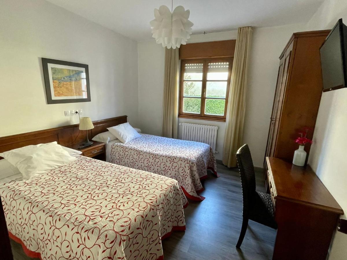 Hotel La Bilbaina De וגדאו מראה חיצוני תמונה